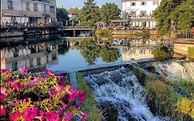 Balcon Sur La Sorgue